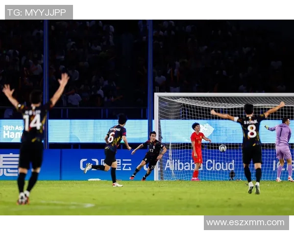 足球明星瞬间反应合集精彩时刻回顾让你感受赛场激情与震撼 足球明星瞬间反应合集精彩时刻回顾让你感受赛场激情与震撼